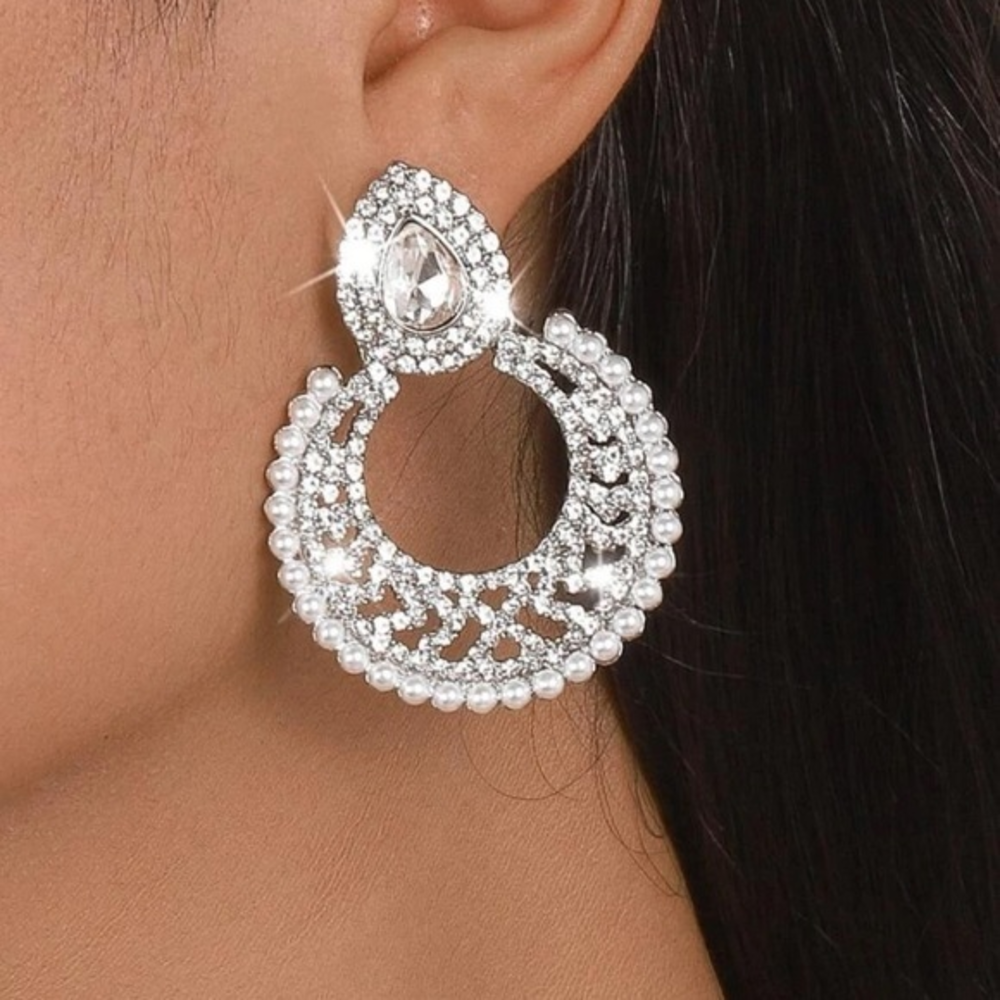 Rhinestone faux pearl earrings‎